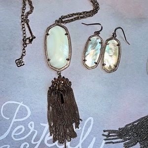 Kendra Scott Rose Gold Set Rayne Pendant Tassel Mother Pearl & Elle Ivory Pearl